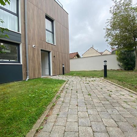Duplex Neuf 90 M2 - 3 Chambres, Avec Jardin A Sartrouville Exterior photo